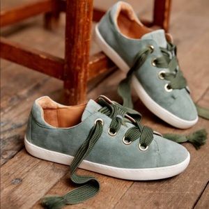 Sezane jack oeillets